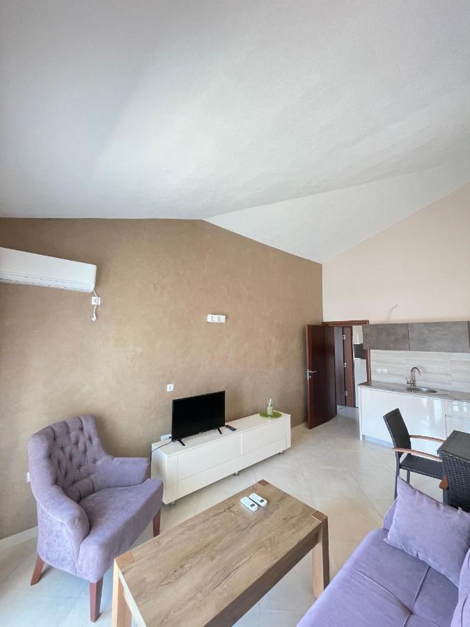 Apartments Harris Ulcinj Exteriör bild