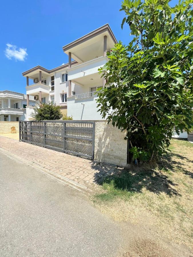 Apartments Harris Ulcinj Exteriör bild