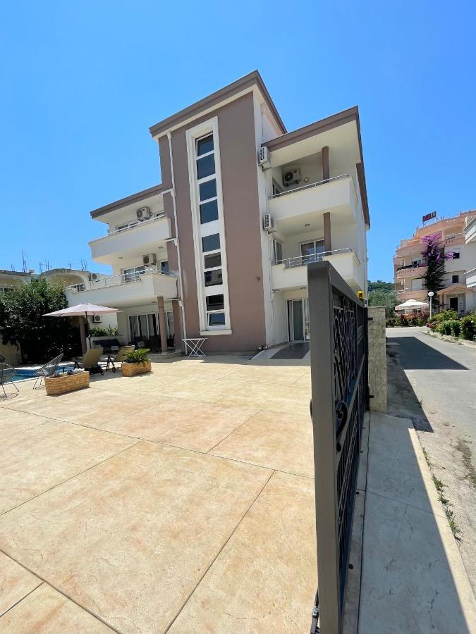 Apartments Harris Ulcinj Exteriör bild